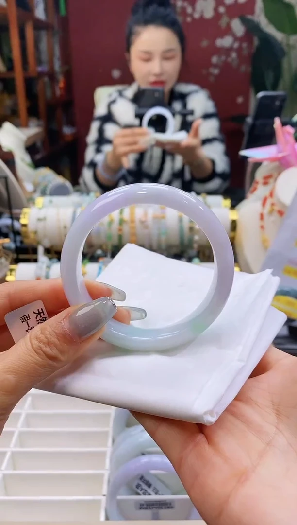 【闪购商品】翡翠手镯未镶嵌20春彩56-58/12.9*7.6