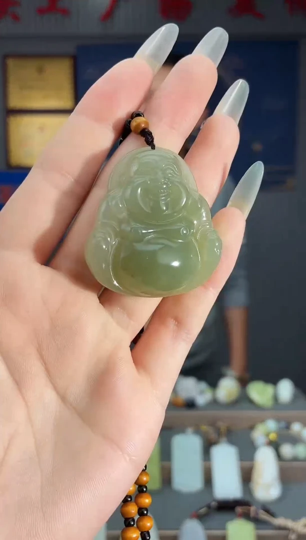 颈饰未镶嵌和田玉1