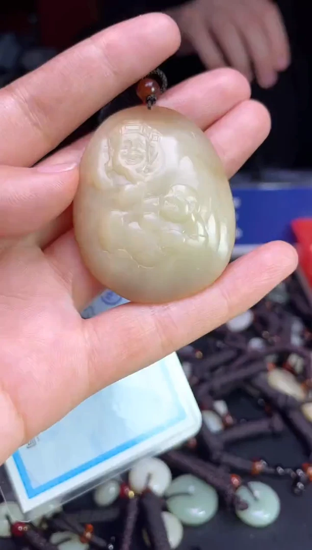 未镶嵌和田玉挂件1