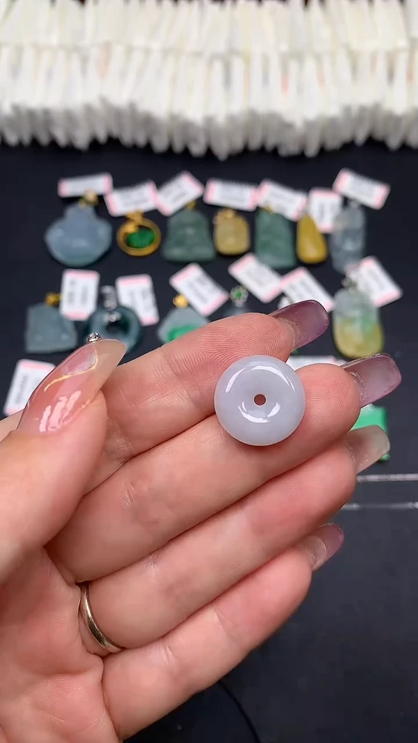 翡翠未镶嵌吊坠(不含链)MS189251