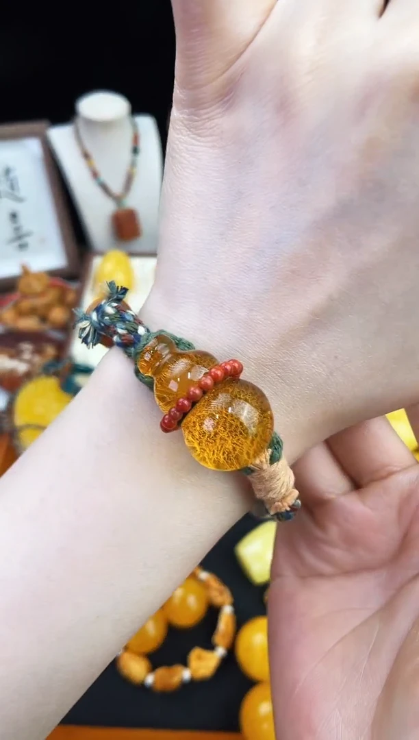 琥珀未镶嵌珠宝奇石柒月