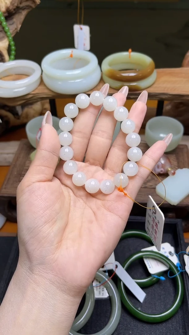 手串未镶嵌和田玉卡12黑山料 圆珠 9010926