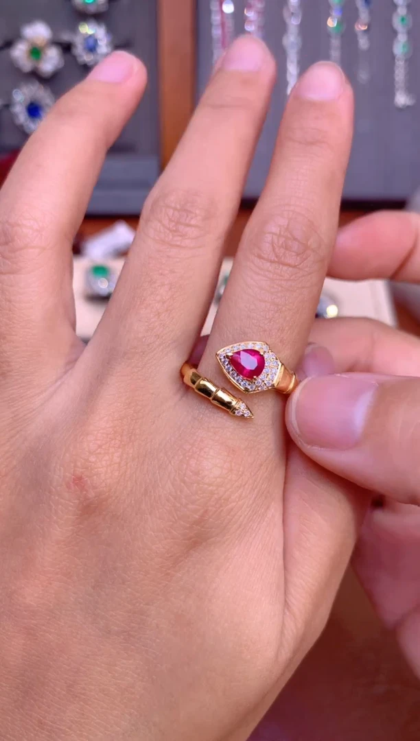 【闪购商品】红宝石戒指18K金镶嵌0.5CT