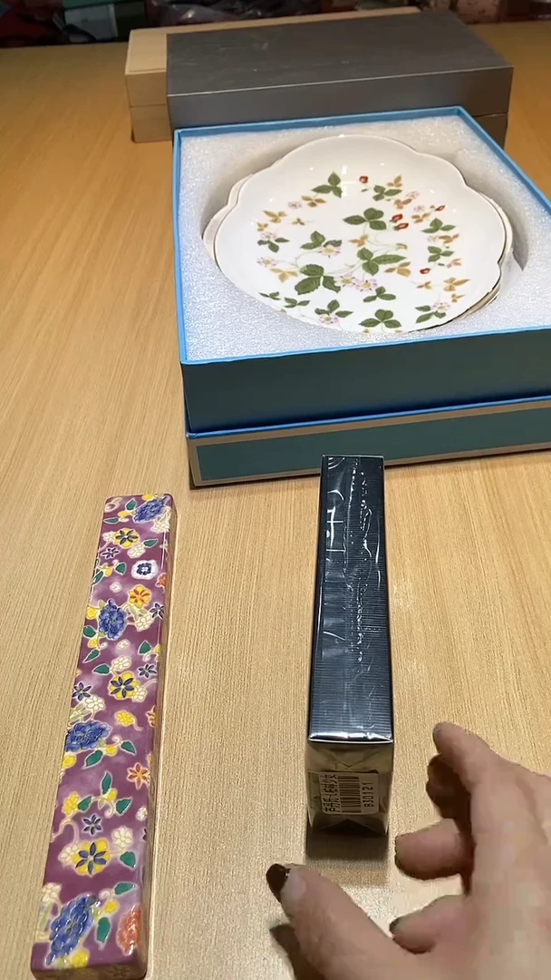 【闪购商品】瓷片锅碗瓢盆一件不剩 柏林少女