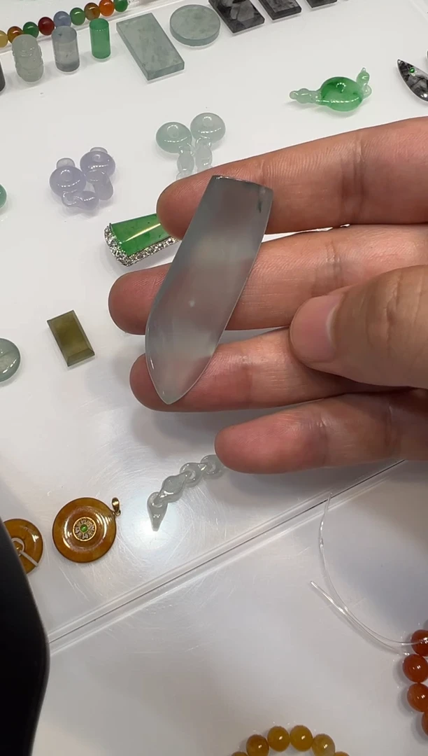 未镶嵌定制翡翠随型