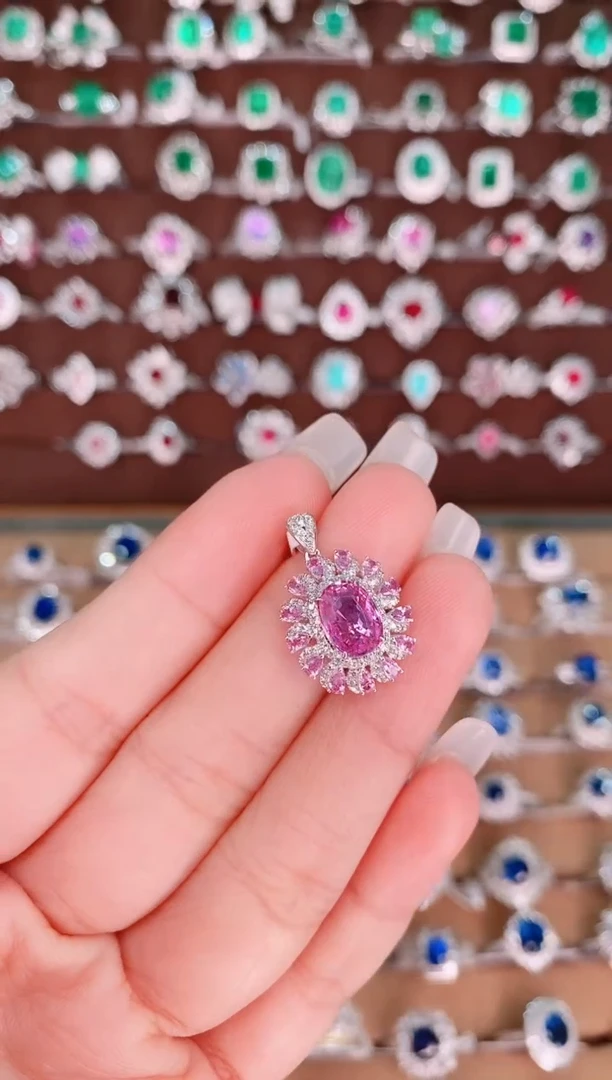 【闪购商品】彩色蓝宝石18K金吊坠18K金镶嵌1.33克拉