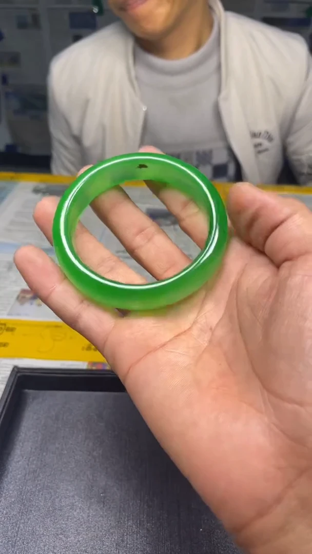 时尚精美高端手镯58