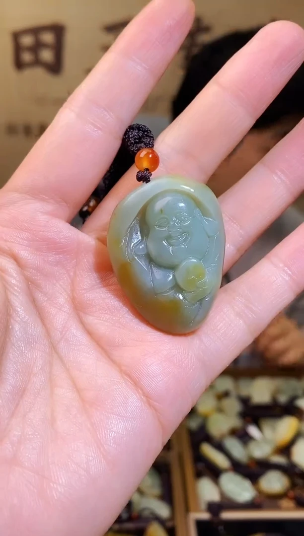 和田玉未镶嵌颈饰1
