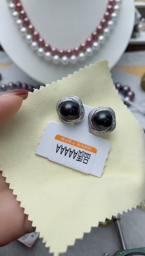 【闪购商品】海水珍珠耳饰银S925镶嵌W60