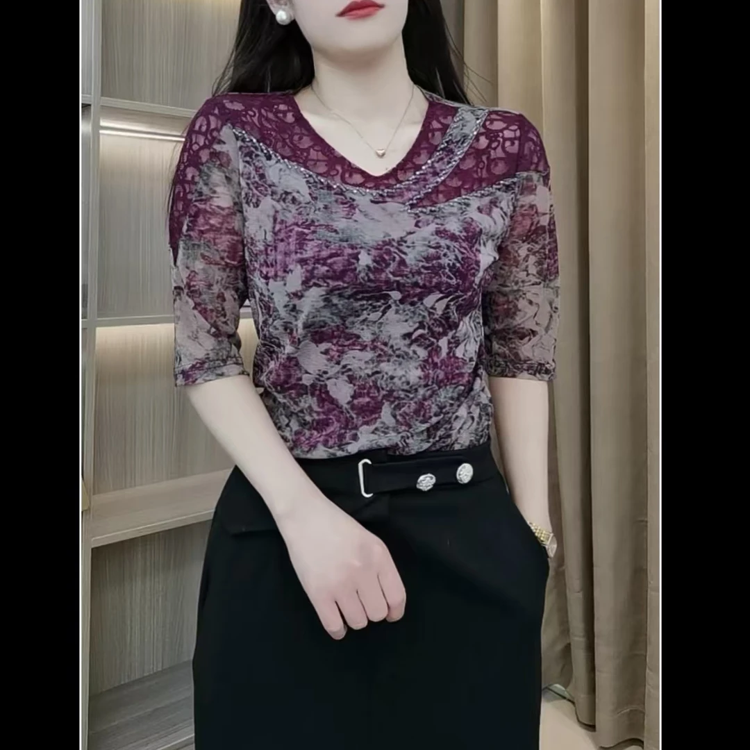 早秋半V领长袖气质时尚显瘦小衫蕾丝印花上衣女士洋气衣服女Y