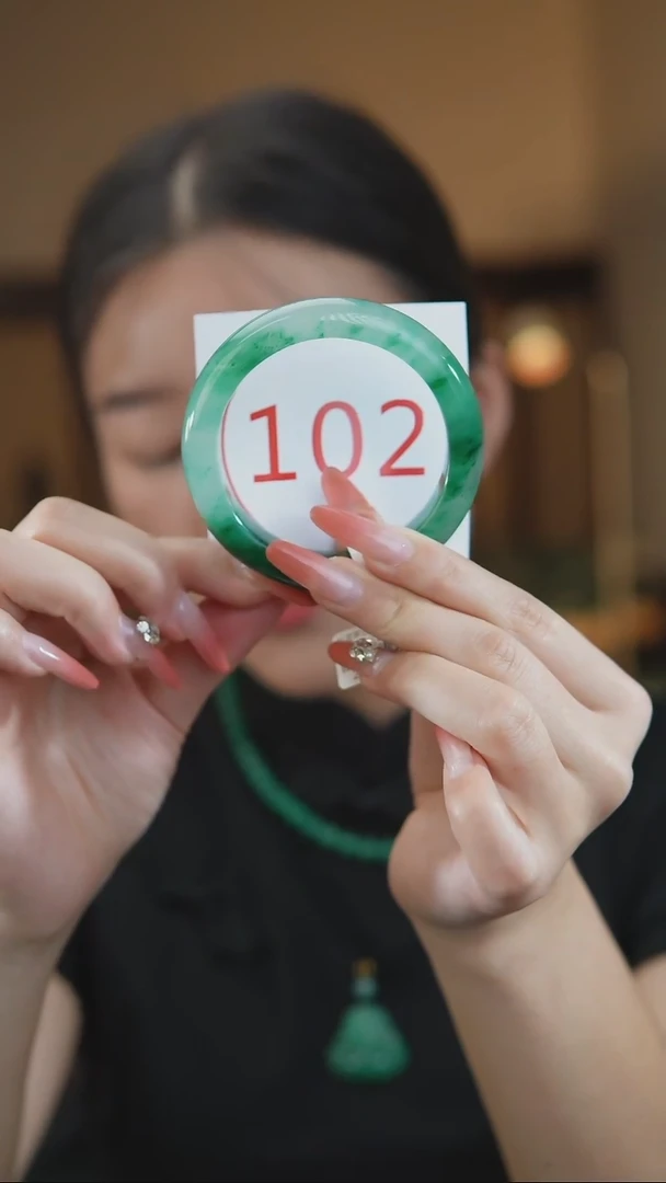 石英质玉（非洲翠）手镯未镶嵌54-55