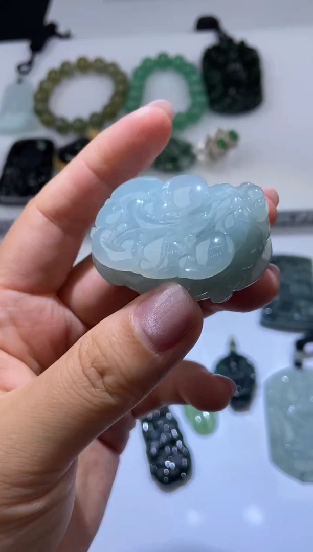 颈饰未镶嵌翡翠300457 多人
