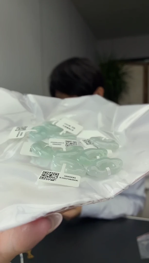 吊坠(不含链)未镶嵌翡翠多样性发货发一件