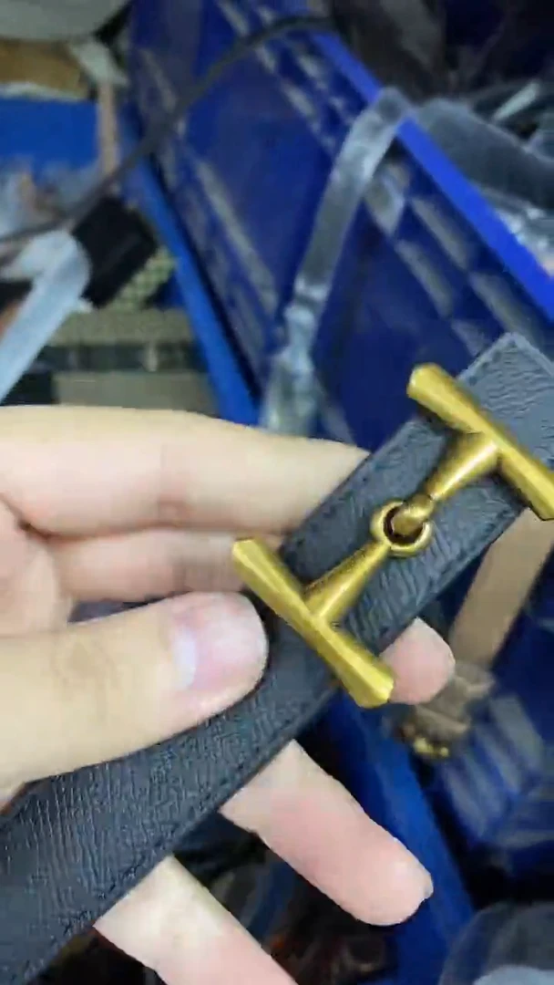 2025新款女士I经典时尚百搭轻奢皮带