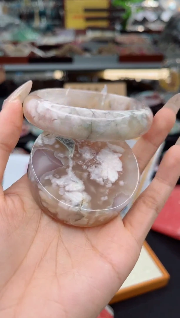 【闪购商品】石英质玉手镯未镶嵌61圈口（赠品镯心）3539437