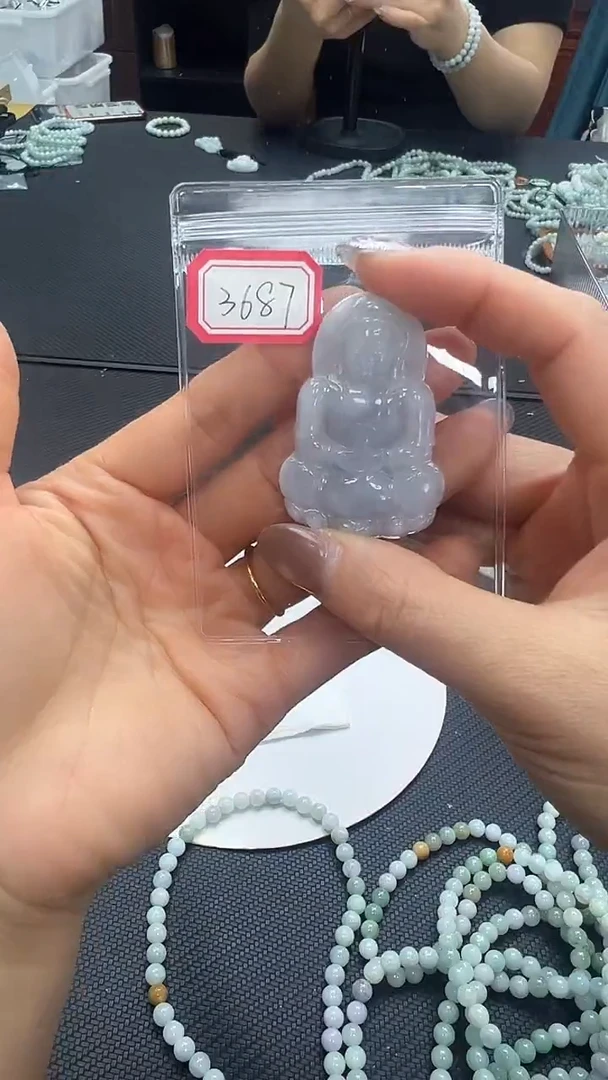 颈饰未镶嵌翡翠观音3687
