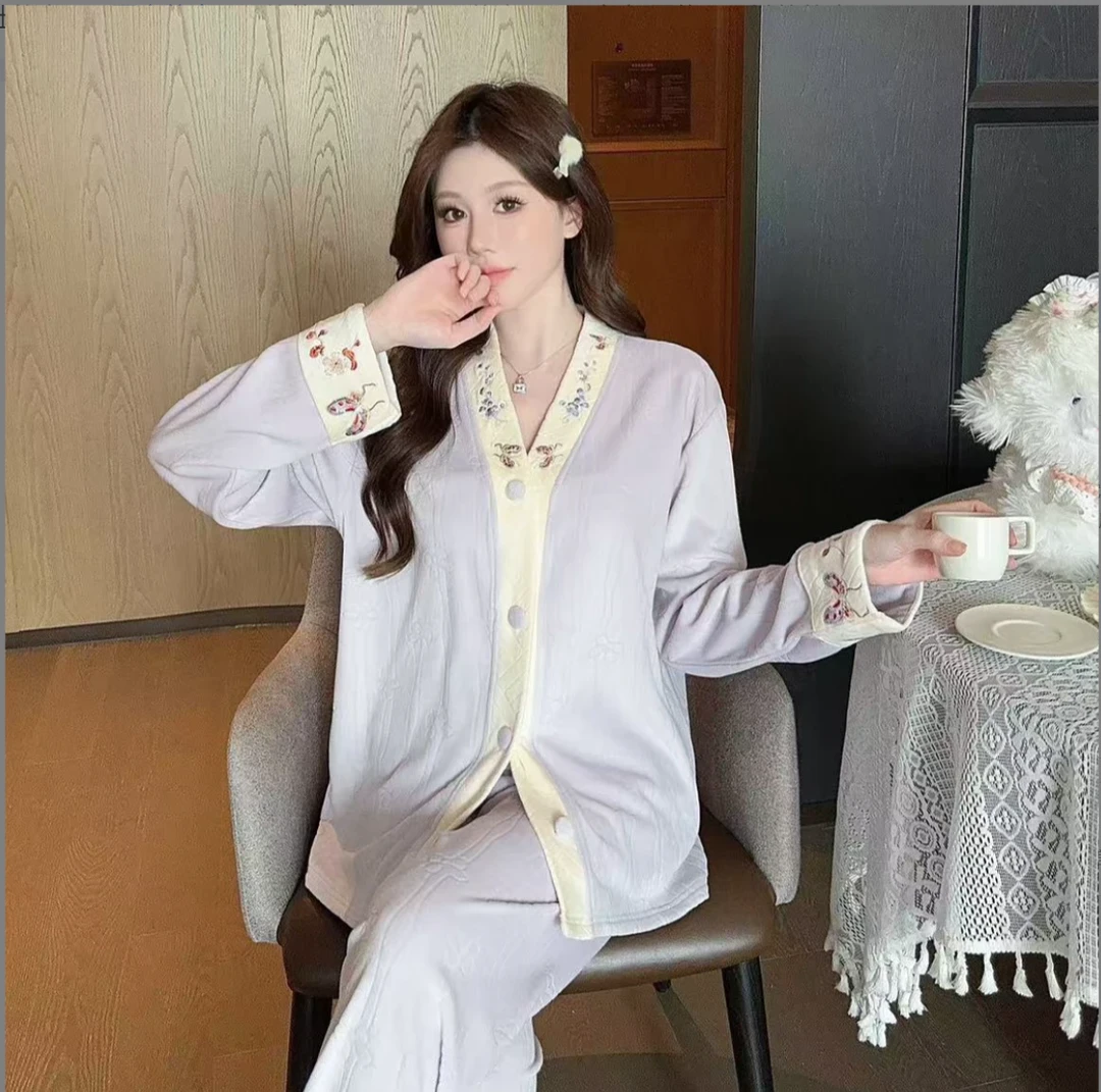 【福蝶与花翊】2025年秋冬款中式刺绣海岛绒舒服宽松家居服睡衣套装