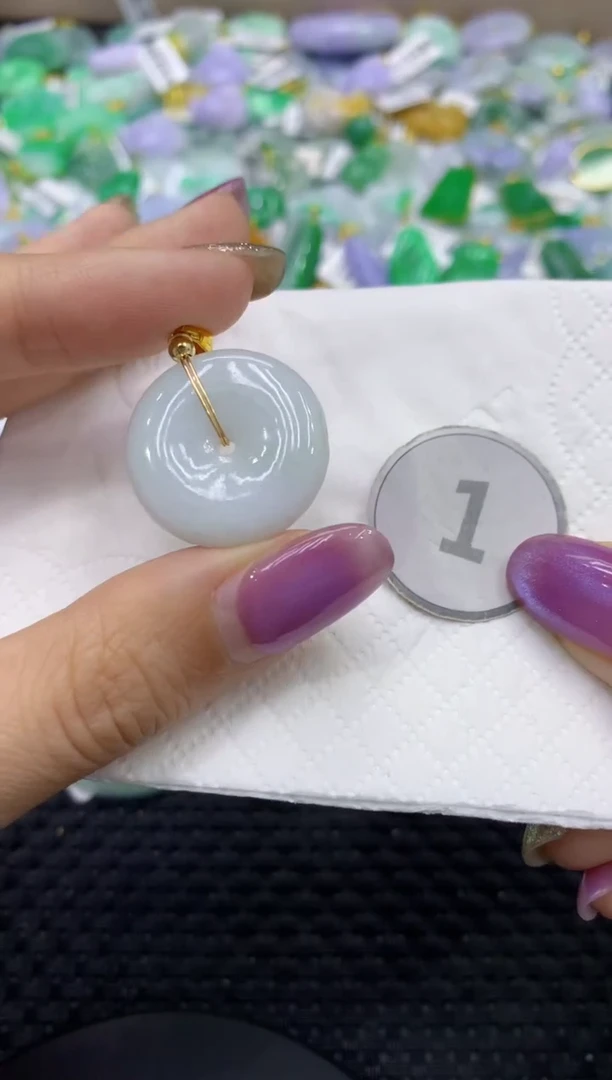 颈饰未镶嵌翡翠天然缅甸翡翠A货