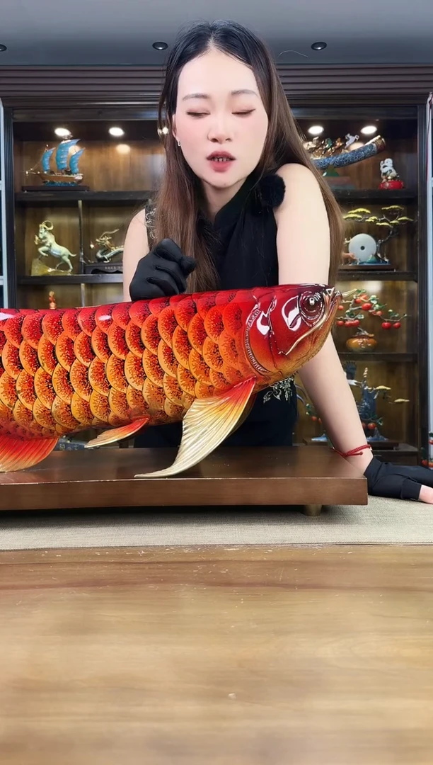 黄铜用****5特大号 金龙鱼 长68CM 宽25CM 高30CM 重约17斤