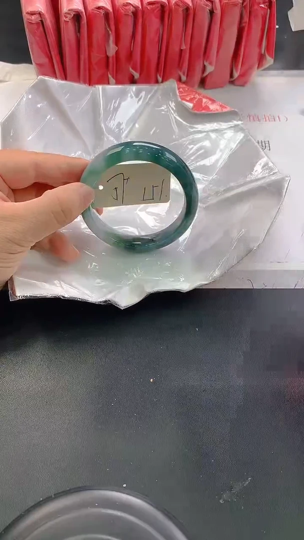 未镶嵌手镯翡翠151
