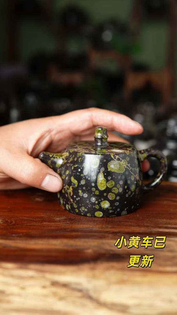 梅花玉精品汉铎壶画面