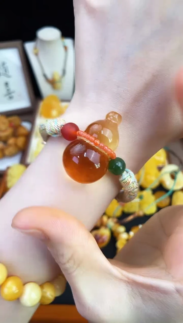 琥珀未镶嵌珠宝奇石柒月