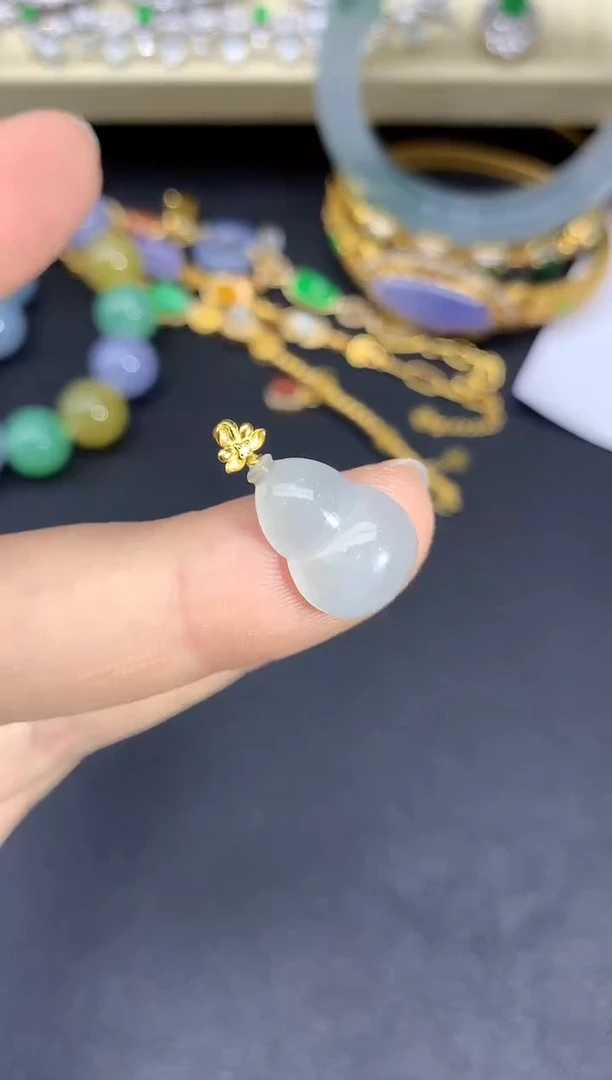 颈饰18K金镶嵌翡翠183-雪姐翡翠天天见