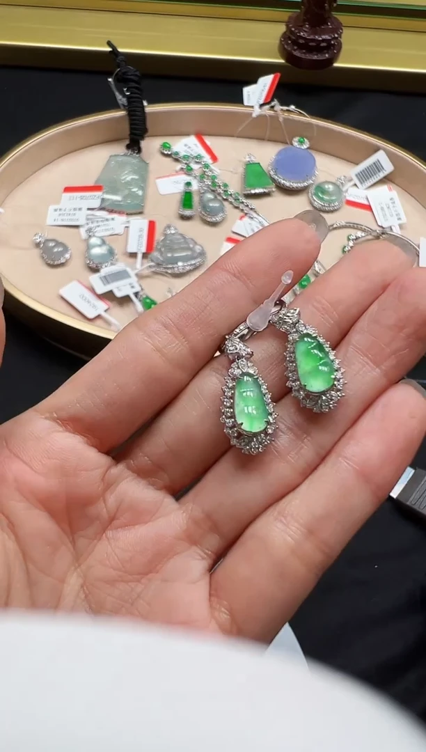 翡翠18K金镶嵌耳饰DFZ0705-118