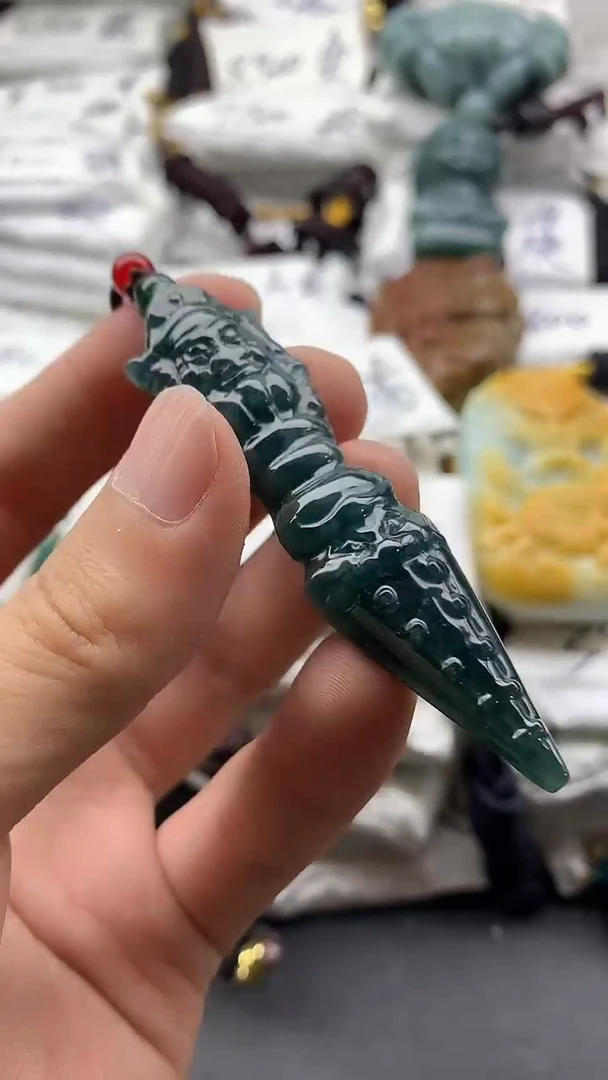 【闪购商品】翡翠颈饰未镶嵌5555555555