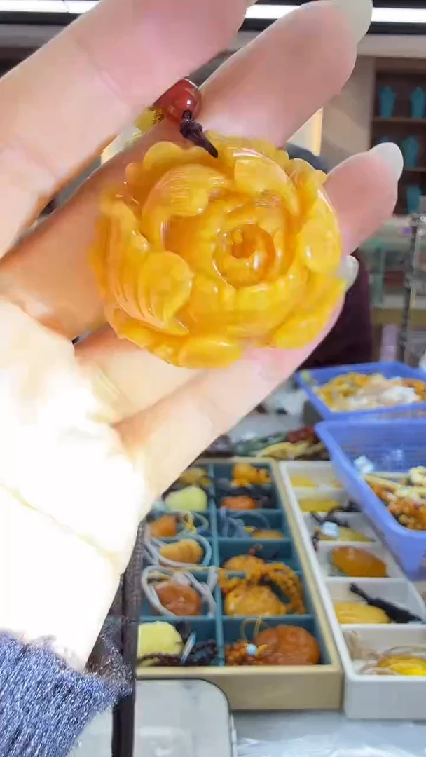 琥珀颈饰未镶嵌213秒拍号假一罚三