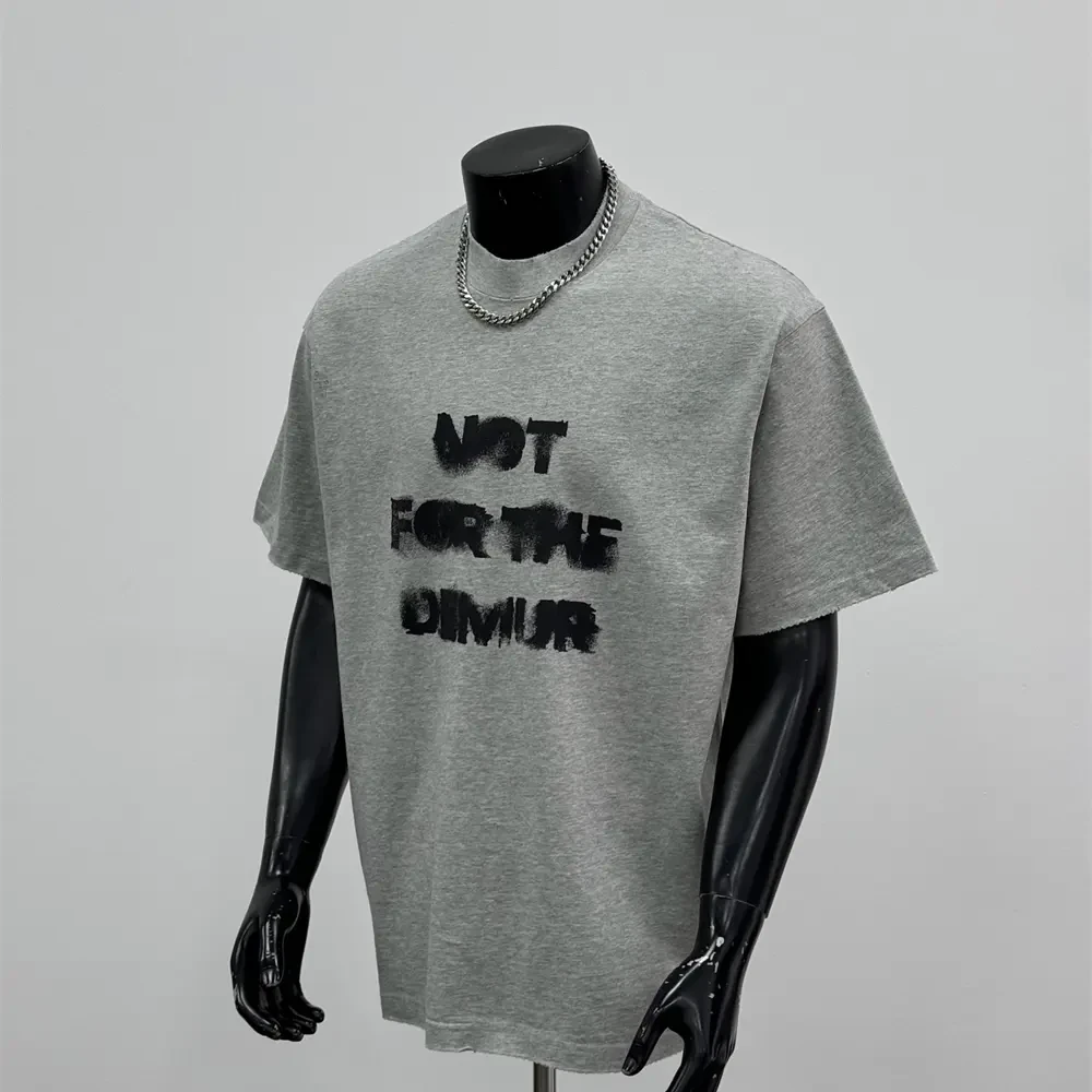 2025年夏季新款美式潮牌圆领模糊字母短袖T恤痞帅重磅纯棉小领口