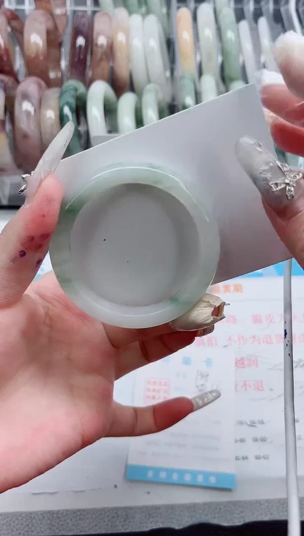 【闪购商品】石英质玉手镯未镶嵌A134-50.4