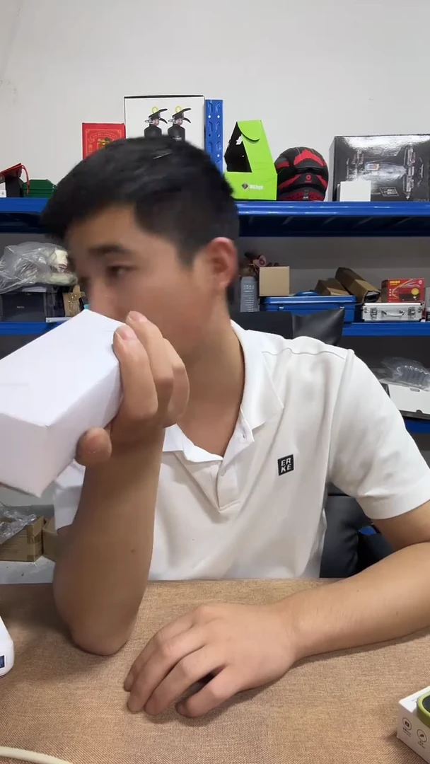 7号电池一盒....