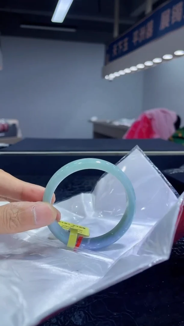 未镶嵌手镯翡翠11