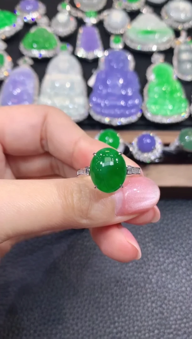 18K金镶嵌戒指翡翠C89