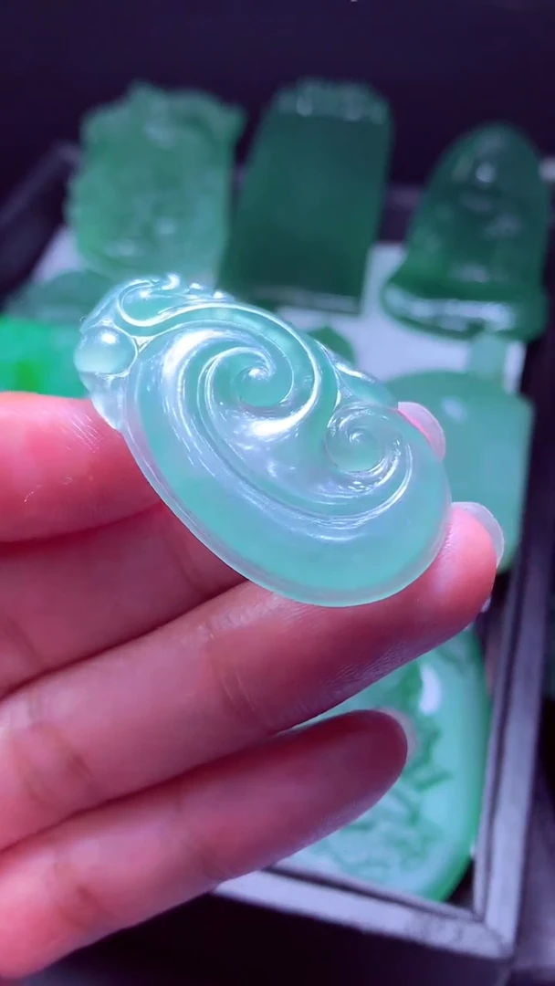 未镶嵌定制翡翠山*天然翡翠A货 官方基地发货