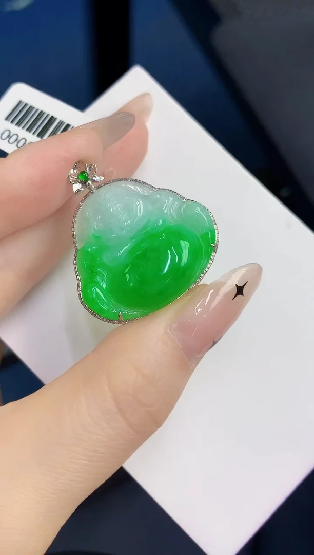 颈饰18K金镶嵌翡翠缅甸天然翡翠A货