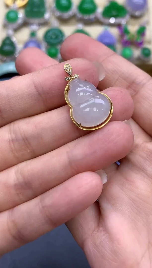 颈饰18K金镶嵌翡翠53-中国好珍宝