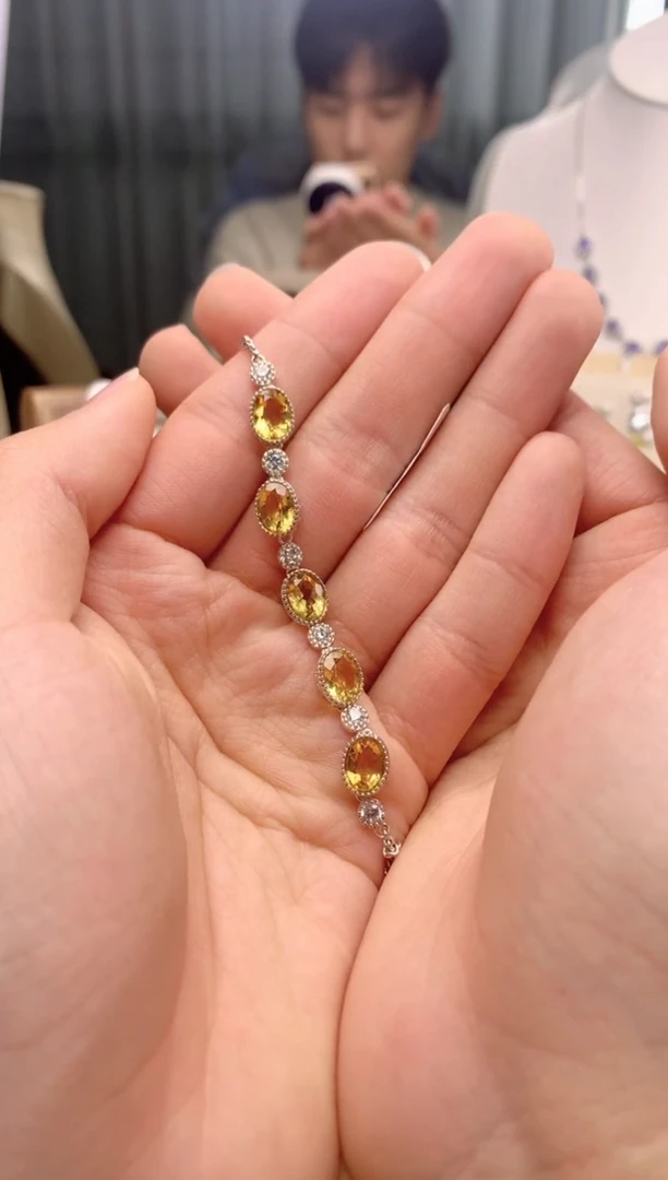 银S925镶嵌手链黄晶....