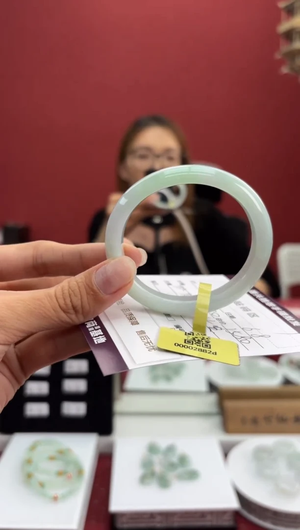 翡翠手镯（贵妃镯）未镶嵌1手镯