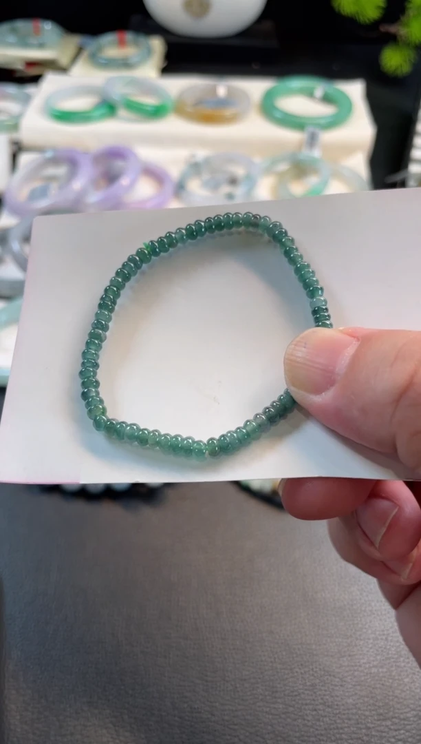 翡翠手镯未镶嵌29 有纹裂