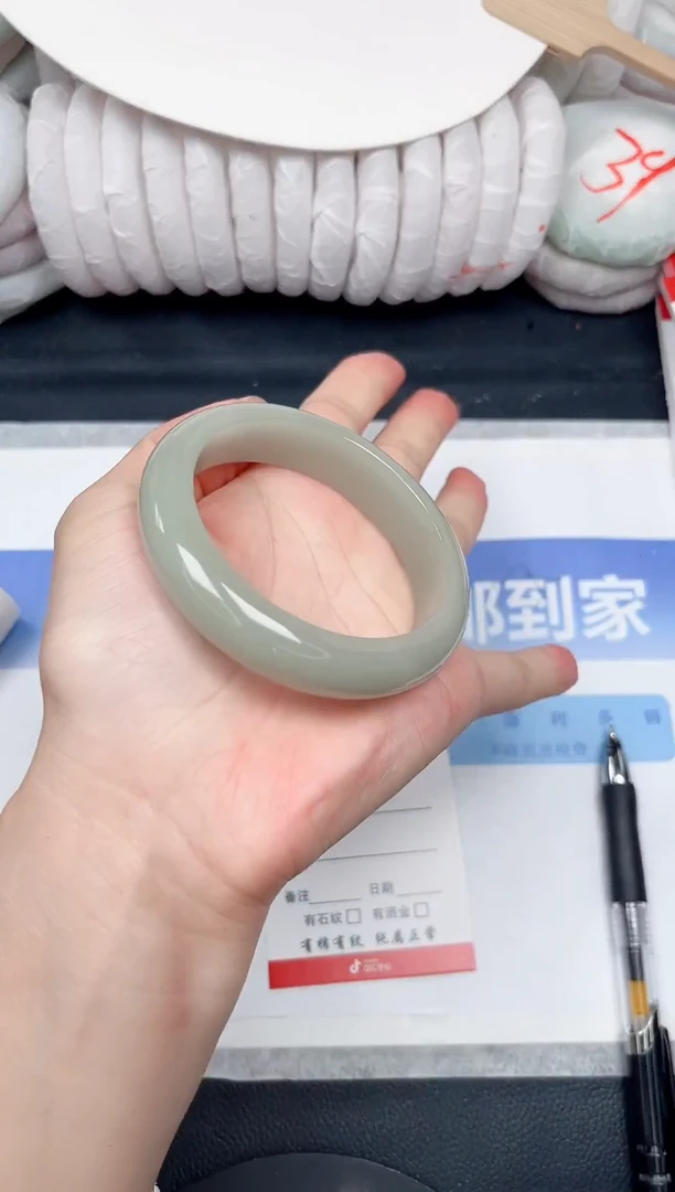 未镶嵌手镯石英质玉3-60