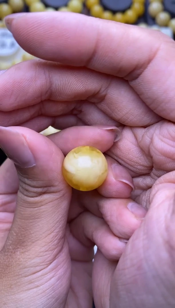 裸石琥珀未镶嵌大小姐珠宝72