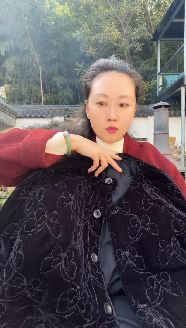 C****?素素M黑色----