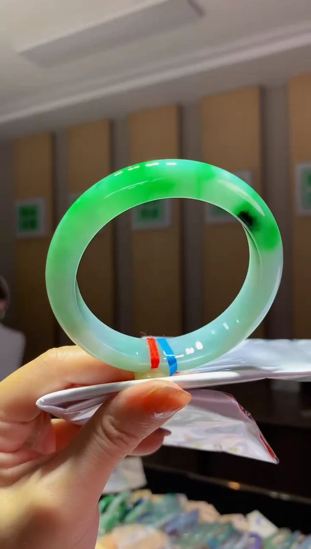 未镶嵌手镯翡翠-C210 圈口58 全款11万 定金2万