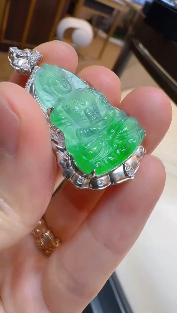 翡翠18K金镶嵌吊坠(不含链)多样性团购发一件