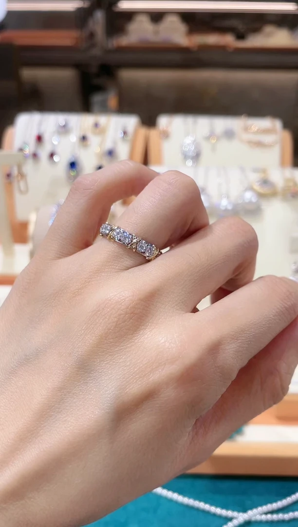 【闪购商品】实验室培育钻石18K金镶嵌13圈口戒指