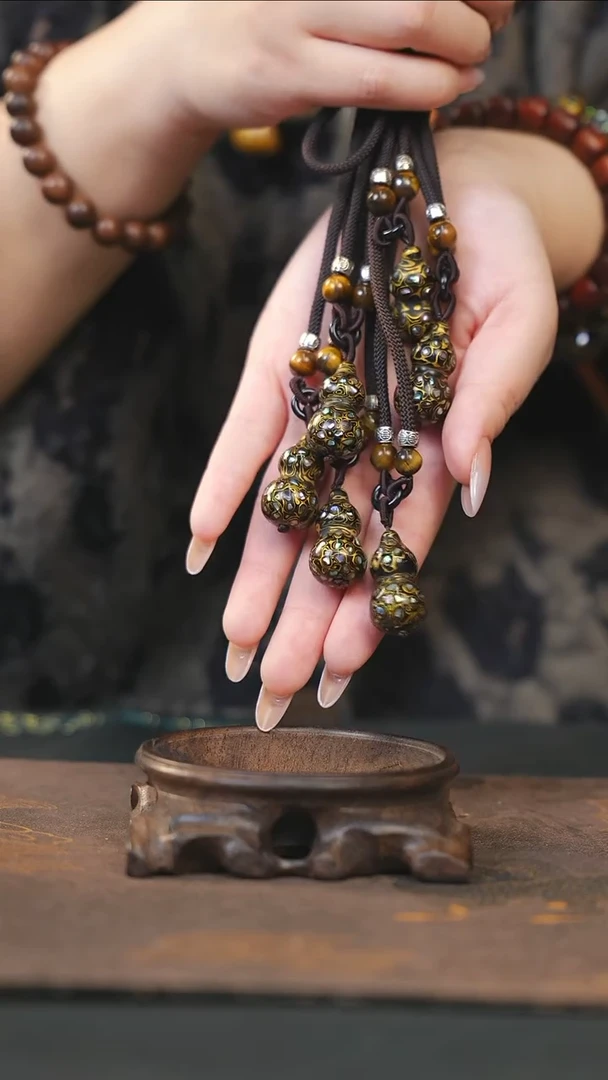 【闪购商品】黑金大漆紫光檀螺钿小脖挂