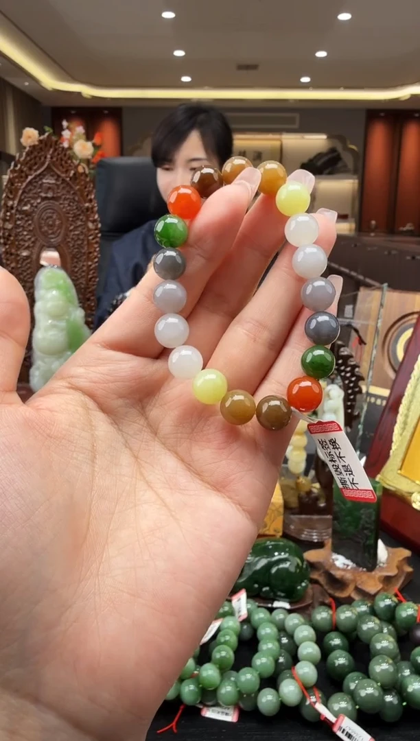 颈饰未镶嵌和田玉4db10