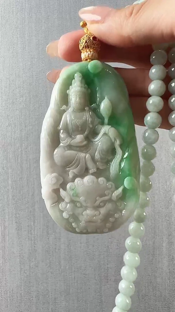 颈饰未镶嵌翡翠观音